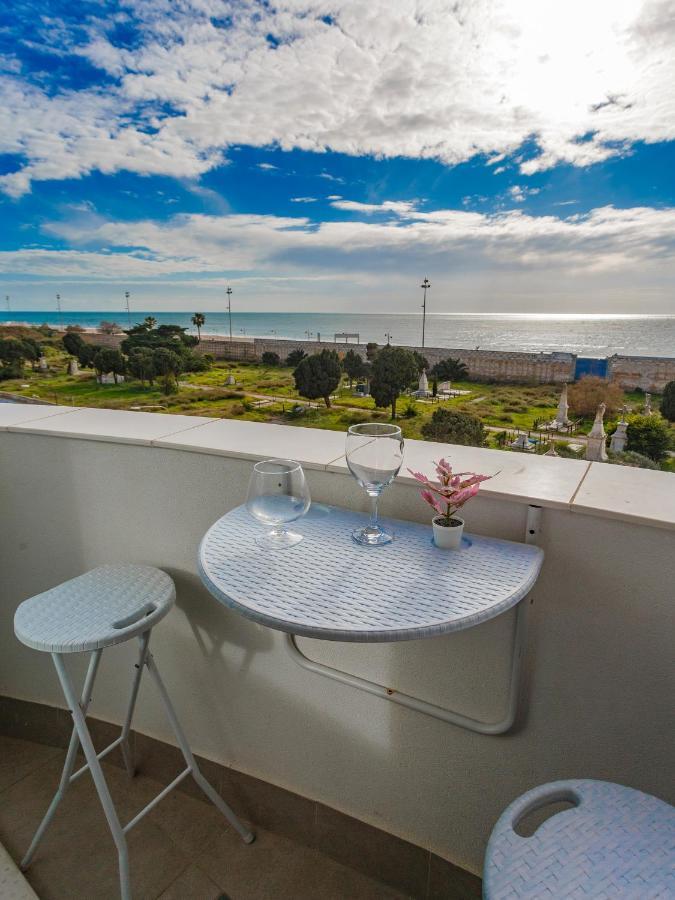 Poseidon Beach Apartment & Parking By Cadiz4Rentals Exterior photo