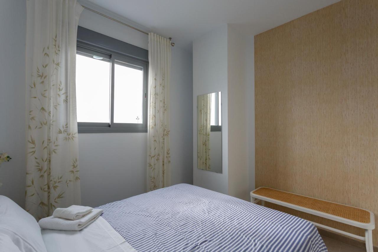 Poseidon Beach Apartment & Parking By Cadiz4Rentals Exterior photo